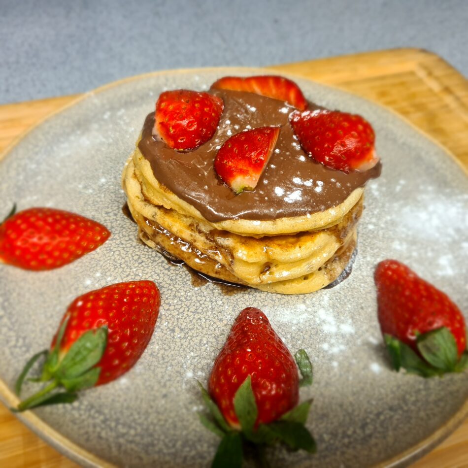 Pancakes with Nutella and strawberry